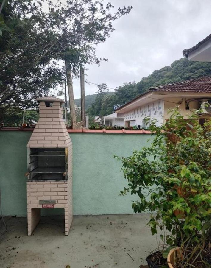 Casa Bem Localizada Holiday home Guaruja